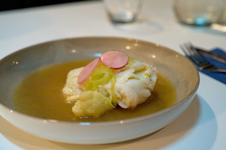 Tromsø Northern Lights Dinner Cruise: 3-Course Aurora Voyage photo 6