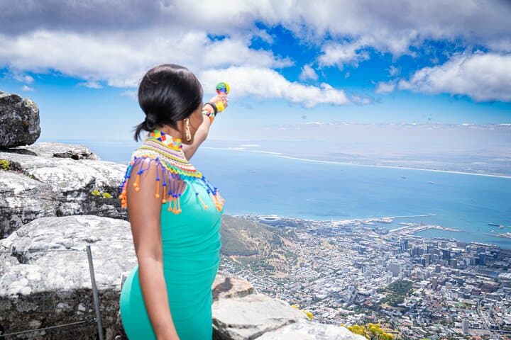 Cape Town Half-Day City Tour with Table Mountain Cable Car Ticket photo 5