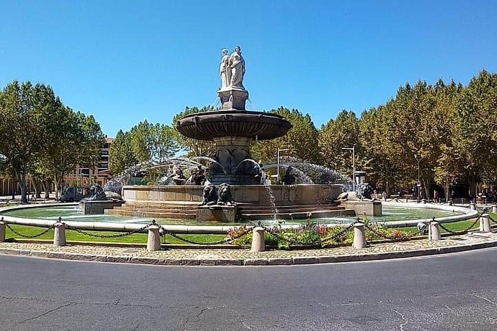 Aix‑en‑Provence to Marseille and Cassis — Private Day Tour Highlights