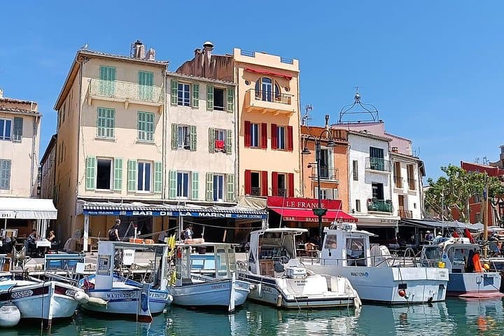 Aix‑en‑Provence to Marseille and Cassis — Private Day Tour Highlights photo 2