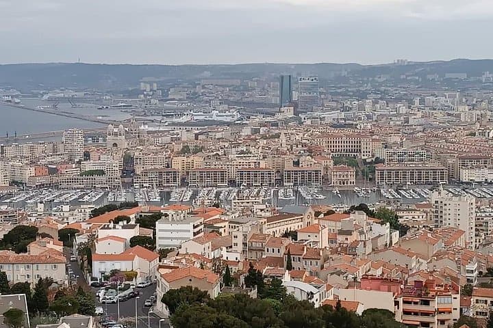 Aix‑en‑Provence to Marseille and Cassis — Private Day Tour Highlights photo 3