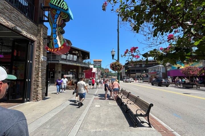 Gatlinburg Scavenger Hunt: Self-Guided Walking Tour of City Sights photo 3
