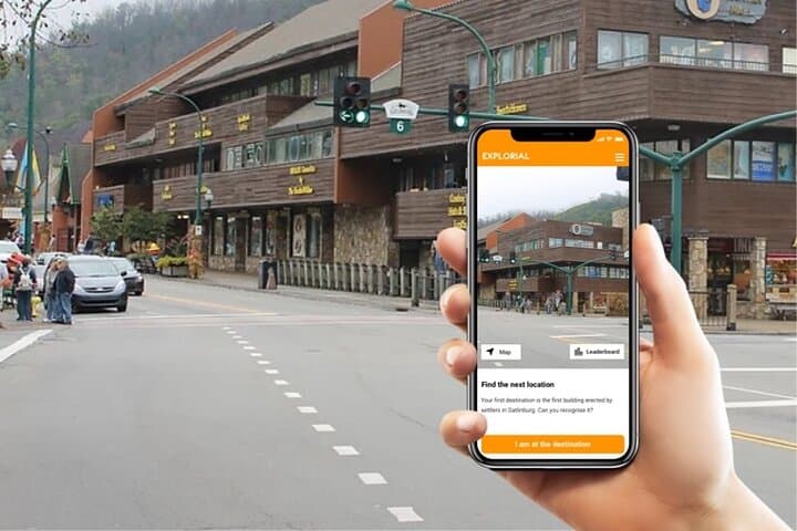 Gatlinburg Scavenger Hunt: Self-Guided Walking Tour of City Sights