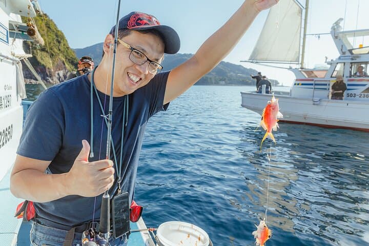 Beginner Fishing Tour in Heda: Suruga Bay with Mt. Fuji Views photo 5