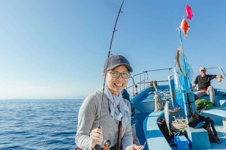 Beginner Fishing Tour in Heda: Suruga Bay with Mt. Fuji Views photo 6
