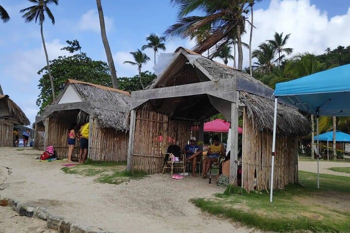 Mamey Island Beach Day — Portobelo’s Turquoise Pools & Monkey Island