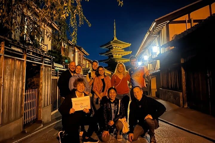Kyoto Gion Night Walking Tour — Geisha Streets & Illuminated Yasaka Pagoda photo 4