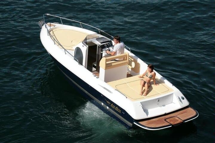 Private Lake Como Cruise from Lezzeno: Villas, Swim Stops & Tailored Tours photo 3