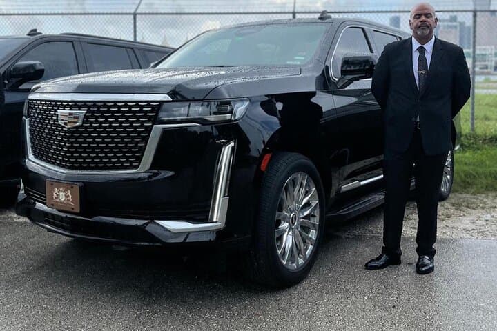 Miami private hotel to airport black car transfer photo 2