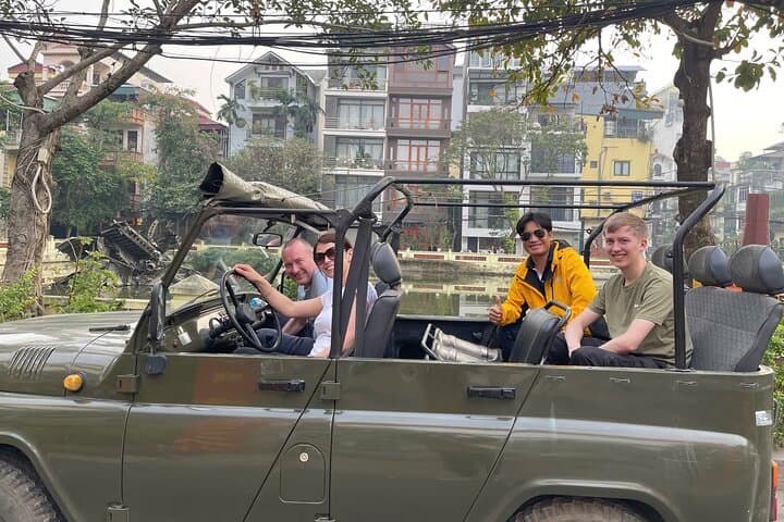 Historic Hanoi by Jeep: Half-Day Offbeat City Discovery