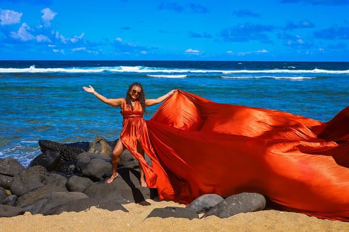 Flying Dress Photoshoot in Playa del Carmen — Beach Portrait Session photo 1