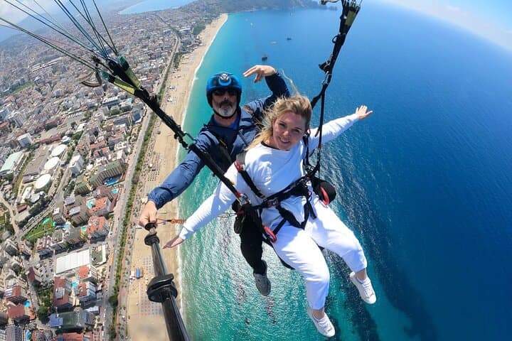 Alanya 700m Tandem Paragliding: 25-Minute Flight from Taurus to Cleopatra Beach photo 3
