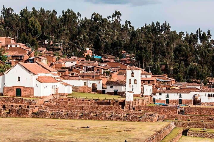 Sacred Valley Full-Day Tour: Pisac, Ollantaytambo & Andean Buffet photo 2