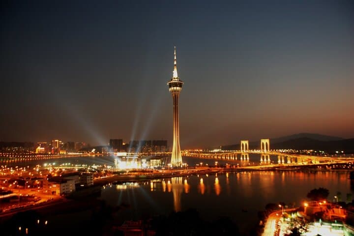 Macau Tower 360: Observation Deck, Bungee & Skywalk Experience photo 5