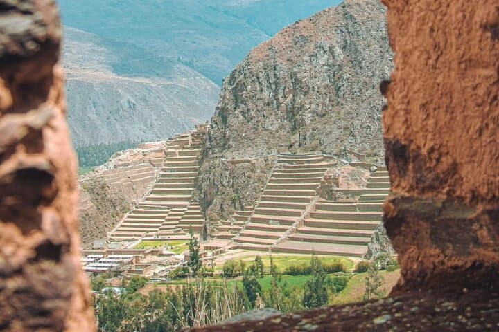 Sacred Valley Private Full-Day Tour: Pisac, Ollantaytambo & Chinchero photo 2