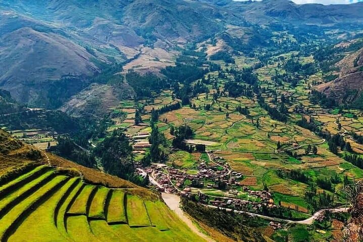 Sacred Valley Private Full-Day Tour: Pisac, Ollantaytambo & Chinchero photo 4