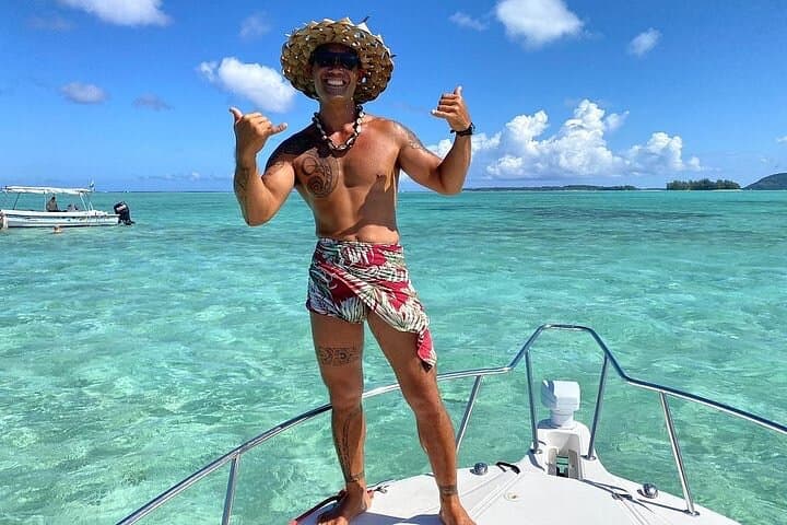 Private Bora Bora Lagoon Experience: Bora Bora Lagoon Cruise & Guided Snorkeling photo 6