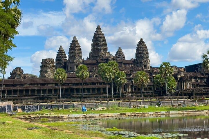 Sunrise at Angkor Wat: Small-Group Tour of Angkor's Great Temples photo 4