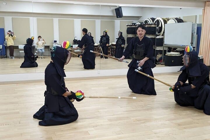 Nagoya Samurai Kendo Workshop: 2-Hour Hands-On Swordsmanship Experience photo 5
