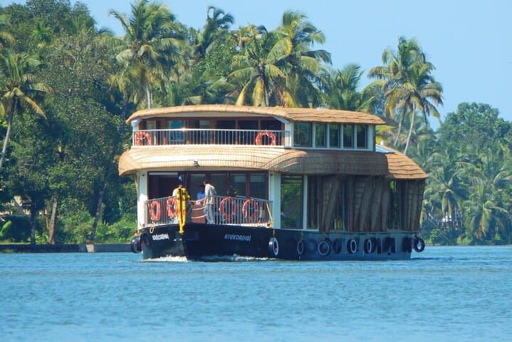 Luxury Kerala: 6-Day Private Munnar to Alleppey Tour photo 2