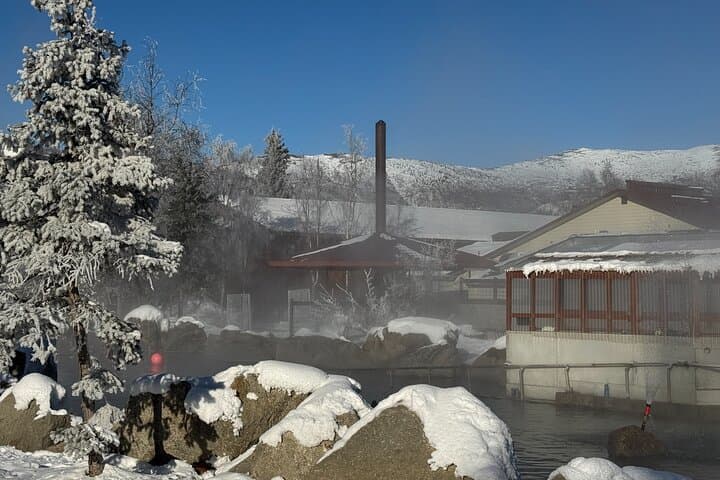 Chena Hot Springs Small Group Tour: Fairbanks Round-Trip to Natural Hot Springs & Ice Museum photo 4
