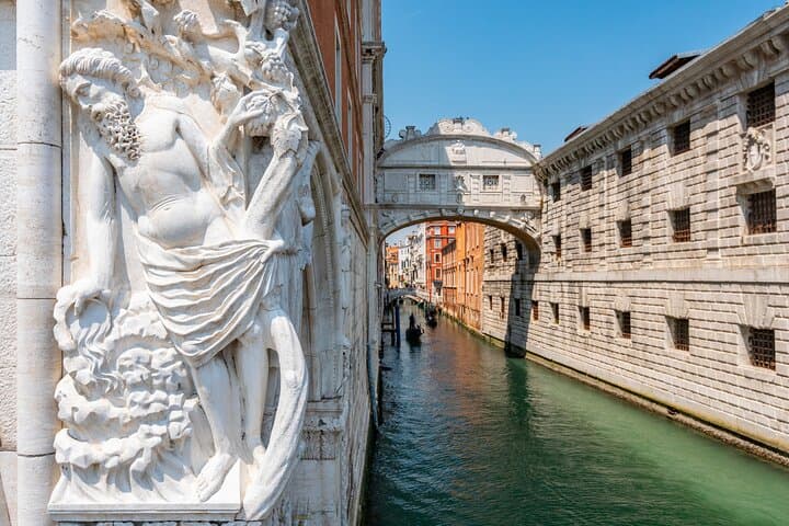 Doge's Palace & Casanova Prison Guided Tour — Skip-the-Line Venice Experience photo 3