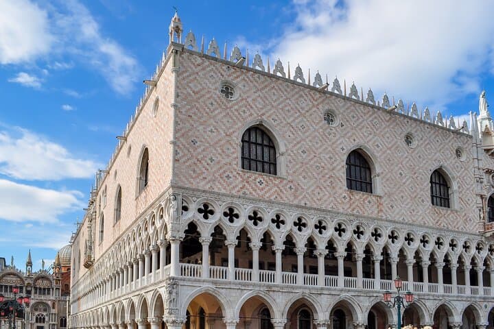 Doge's Palace & Casanova Prison Guided Tour — Skip-the-Line Venice Experience photo 4