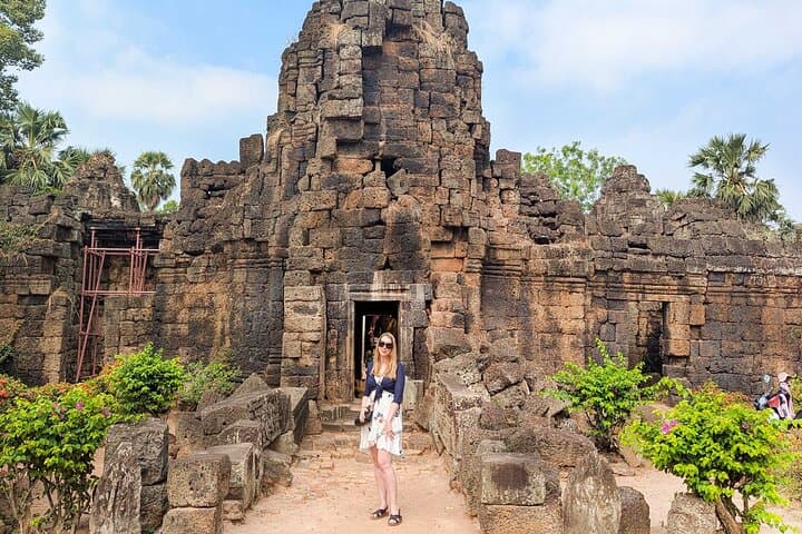 Phnom Chisor & Tonle Bati Day Trip from Phnom Penh — Temples, Lake & Countryside