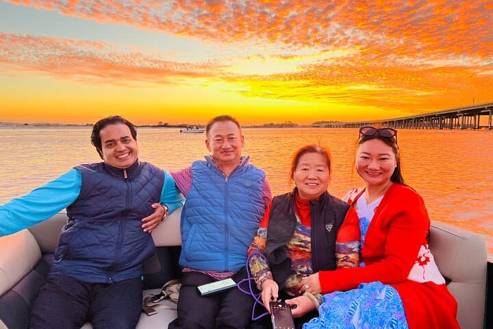 Private Sunset Dolphin Cruise in Destin — 90-Minute Dolphin & Harbor Sunset Charter photo 3