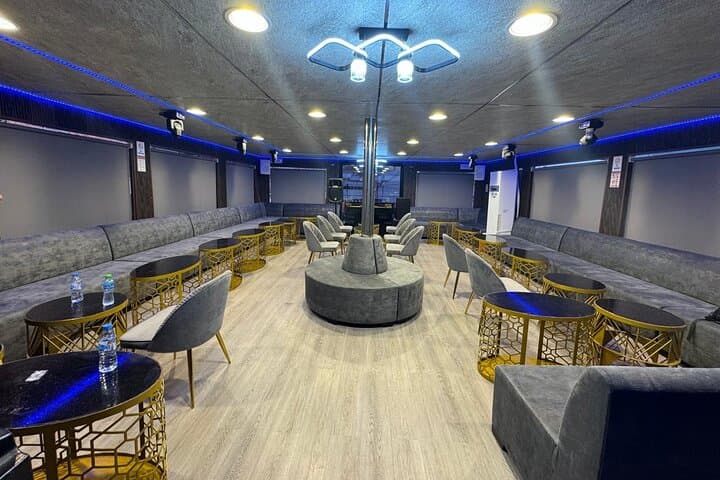 Dubai Luxury Canal Dinner Cruise: Nighttime Buffet, Live Shows & Canal Views photo 2