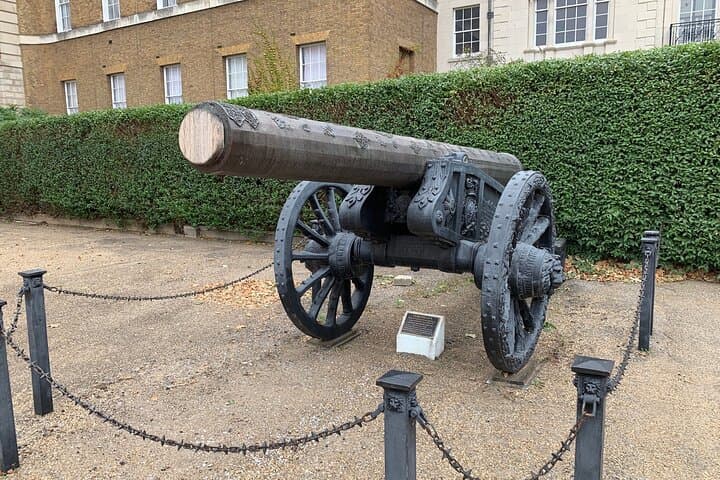Westminster Self-Guided Walking Tour & Scavenger Hunt — Parliament to Buckingham photo 5