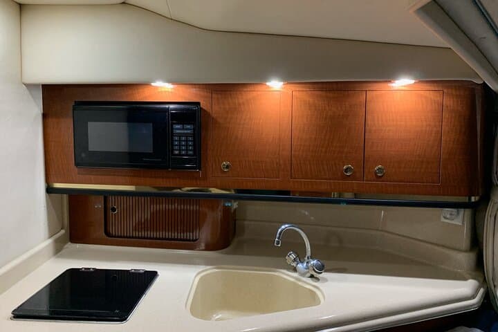 Miami Private Boat Rental: 4-Hour Sea Ray Charter on Biscayne Bay photo 4