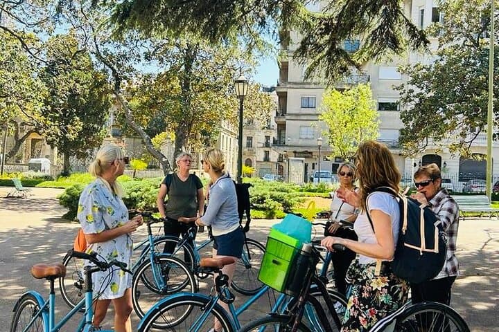 Montevideo Bike and E‑Bike Tour with Picnic along the Rambla photo 4