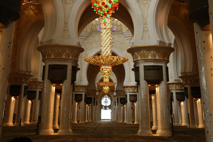 Private Abu Dhabi Day Tour from Dubai — Sheikh Zayed, Louvre & Emirates Palace photo 5