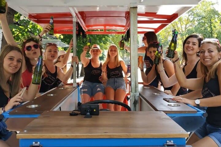 Triumph Tour: 360° Arc de Triomphe & Champs-Élysées Big Bike Circuit photo 5