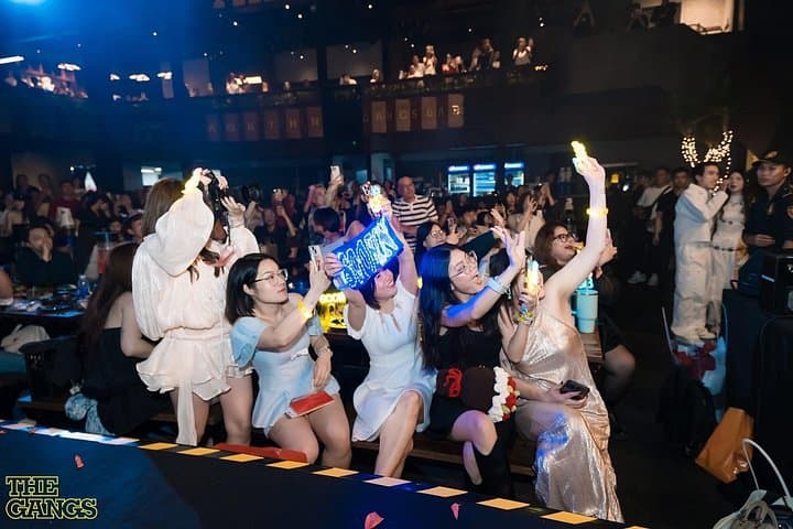 Midnight Bites and Beats: Saigon Street Food & Nightlife Tour with Local Students photo 4