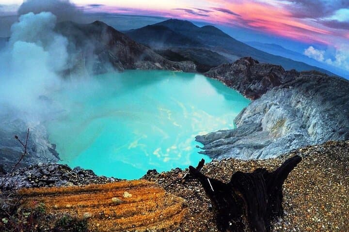 Blue Fire at Mount Ijen: Overnight Crater Trek from Ubud