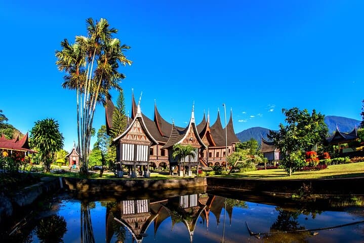9-Day Padang to Mentawai Cultural Immersion: Mentawai Tribe, Harau Valley & Bukittinggi photo 3