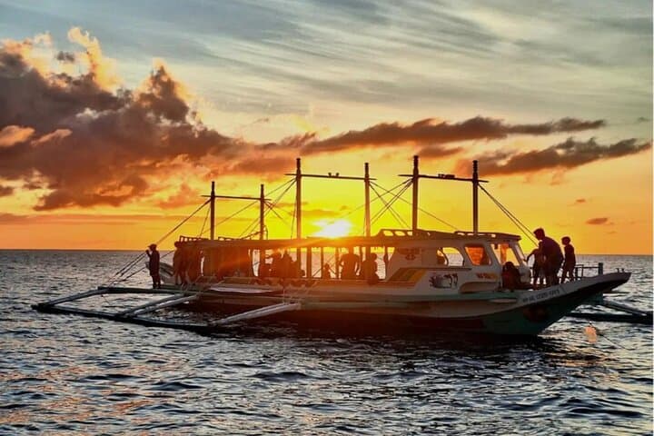 Boracay Island Sunset Cruise: Snorkel, Paddle and Live-Deck Sunset Experience photo 3
