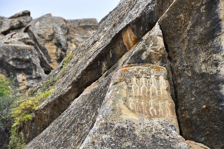 Gobustan Rocks and Fire Temple Day Trip from Baku — Mud Volcanoes, Petroglyphs & Eternal Flames photo 6