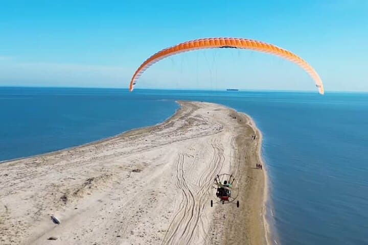 Powered Paratrike Flight Over Shah Dili: 30-Minute Aerial Adventure from Baku