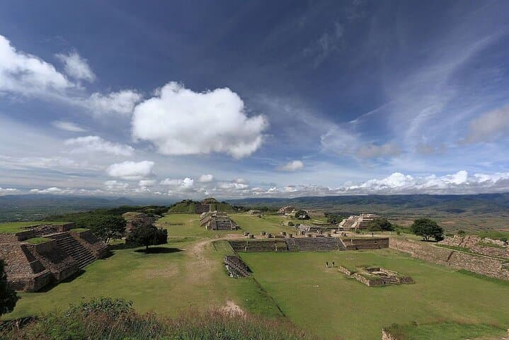 Ancestral Route: Monte Albán, Alebrijes & Mezcal Day Tour from Oaxaca