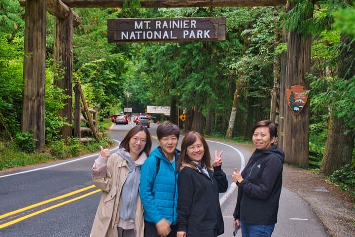 Mt. Rainier Day Tour from Seattle — Paradise, Waterfalls & Old-Growth Forests