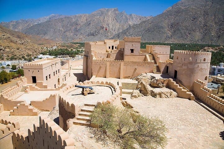 Wekan Village & Nakhal Fort: Full-Day 4x4 Hike and Hot Spring from Muscat photo 2