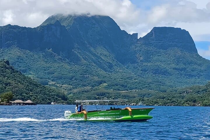 Moorea Lagoon Canoe Tour: Half-Day Guided Canoe, Snorkel & Motu Lunch photo 6