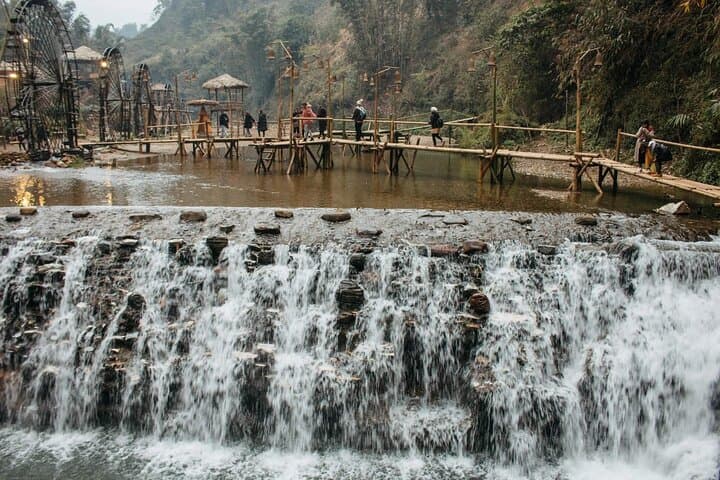 14-Day Classic Highlights of Vietnam and Thailand: Hanoi to Phuket Adventure photo 2