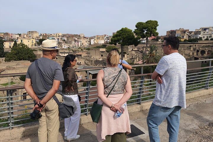 Private Guided Tour of Herculaneum with a PhD Archaeologist