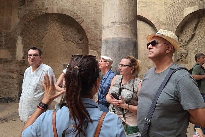 Private Guided Tour of Herculaneum with a PhD Archaeologist photo 6
