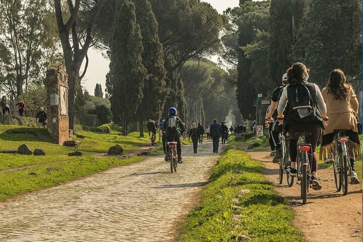 Self-guided e-bike tour of Rome's historic center (4 hours) photo 5