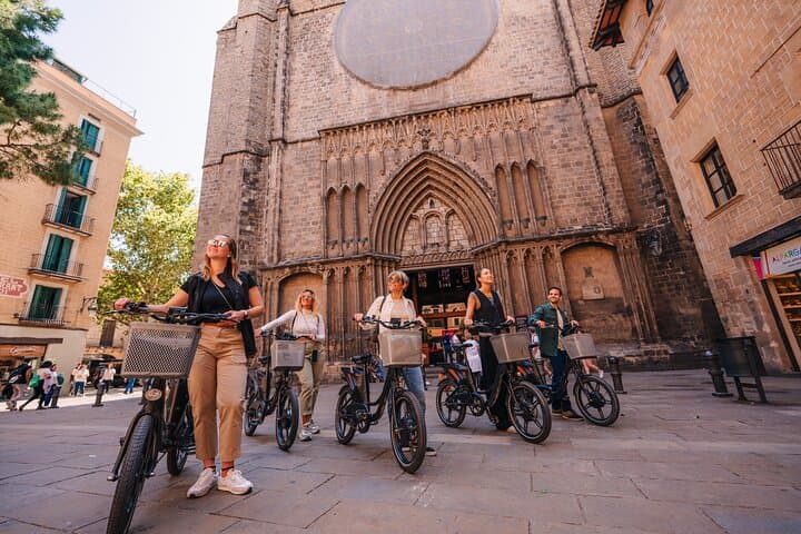 Barcelona E-Bike, Cable Car & Sailing Tour — Montjuïc to the Mediterranean photo 4